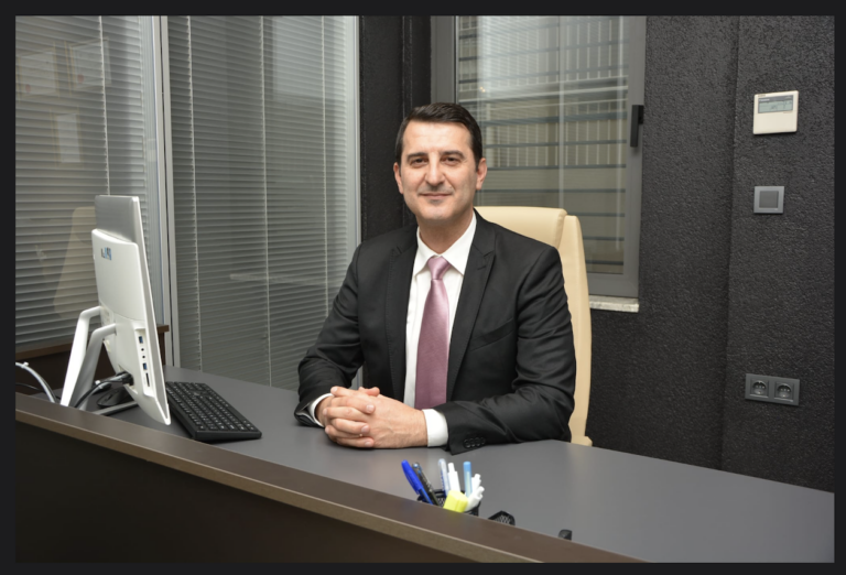 Talatpaşa Laboratuvarlar Grubu Biyokimya Uzmanı Prof. Dr. Ahmet Var