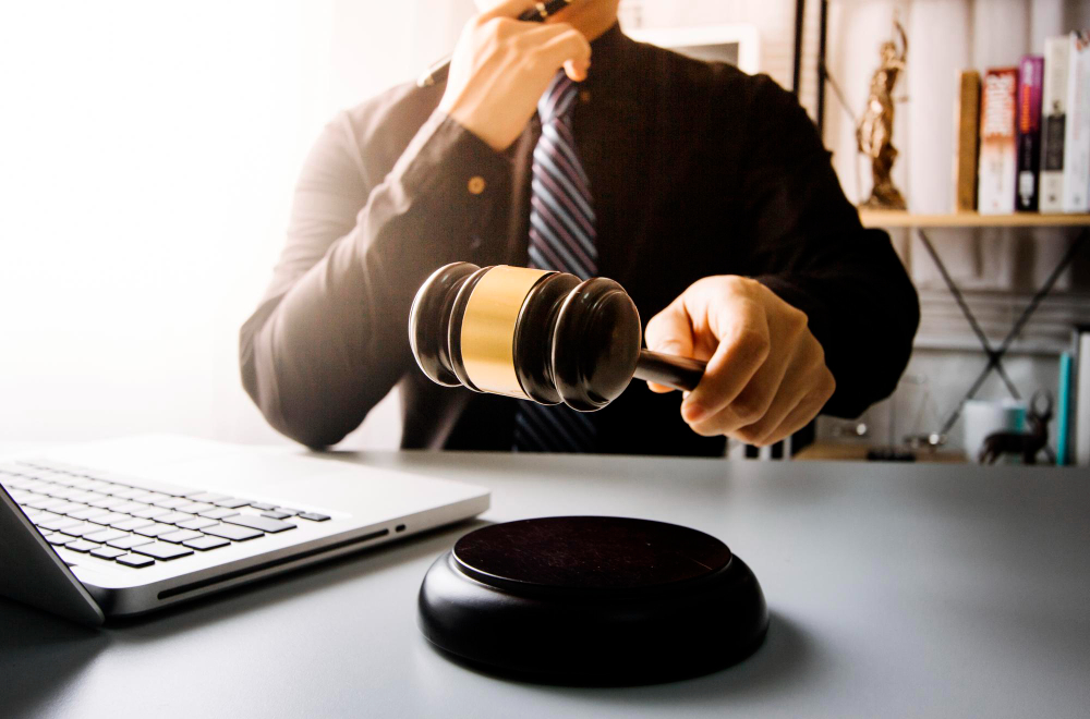 Velayetin Değiştirilmesi Davası: Şartlar ve Çocuğun Üstün Yararı