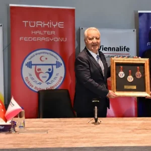 Viennalife’tan Türk halterine üç yıllık destek